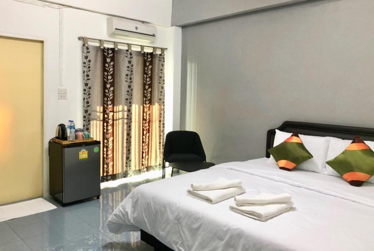 Oblique Apartment - ออฟบลิค อพาร์ทเมนท์ Nonthaburi Eksteriør billede